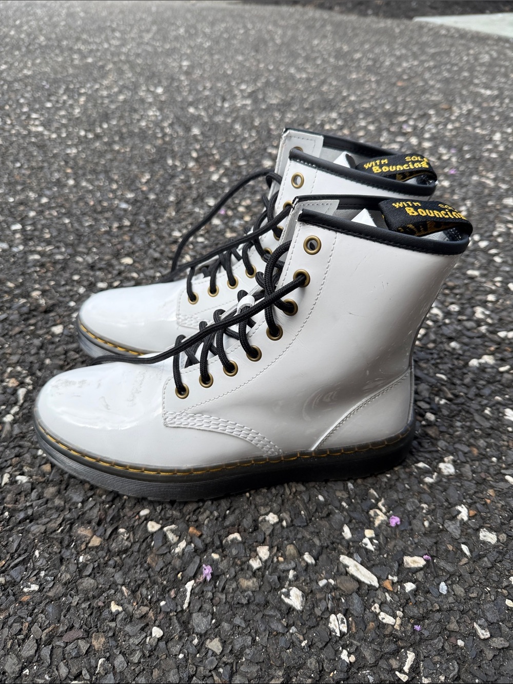 Doc Maarten white boots